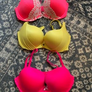 Set of 3 Victoria’s Secret bras